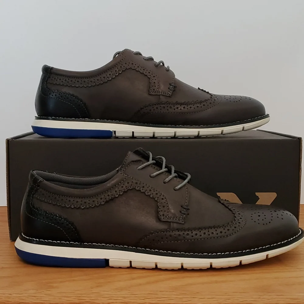 Vance Co. Drake Leather Wingtip Oxford in Dark Grey/Black - Picture 3 of 15